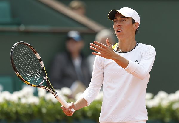  斯佩齐亚老将经验发挥作用，稳定军心守住胜果