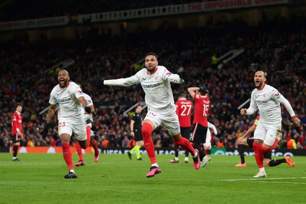  利物浦补时绝平劲敌，争冠悬念持续升温